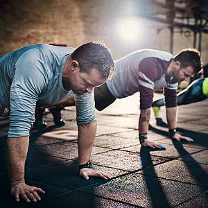 ΔΑΠΕΔΟ ΠΡΟΣΤΑΣΙΑΣ 1.5CM (Black-Grey) INSPORTLINE PROTEKO II